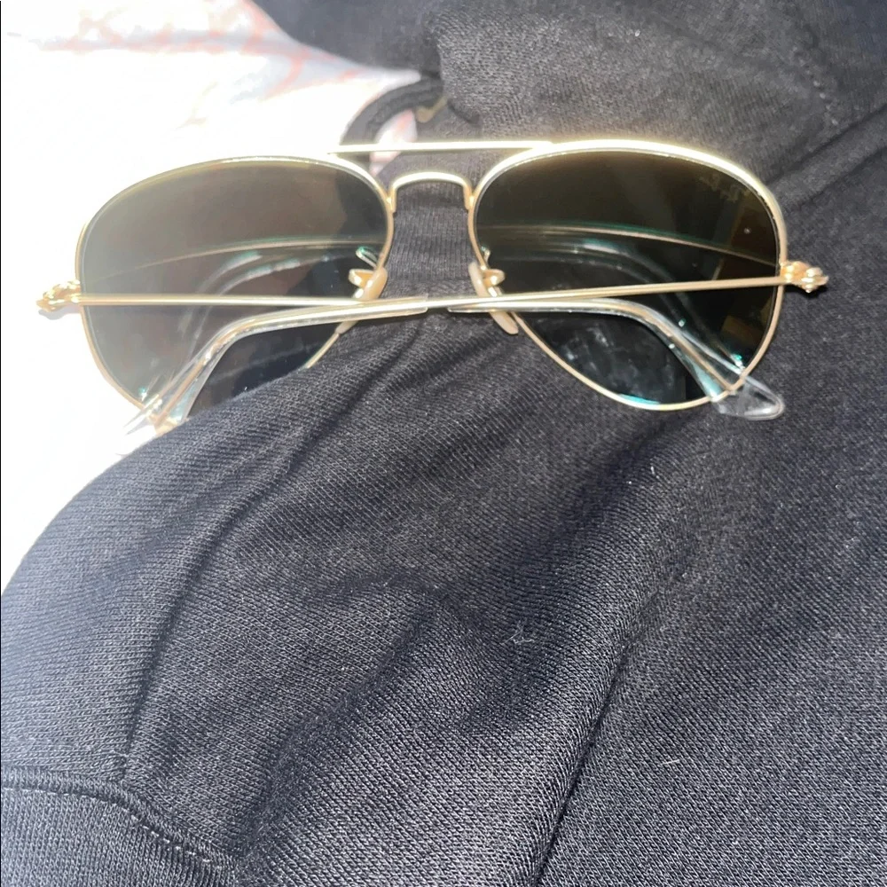 Blue and rose gold Ray Bans! Females - Picture 5 of 6